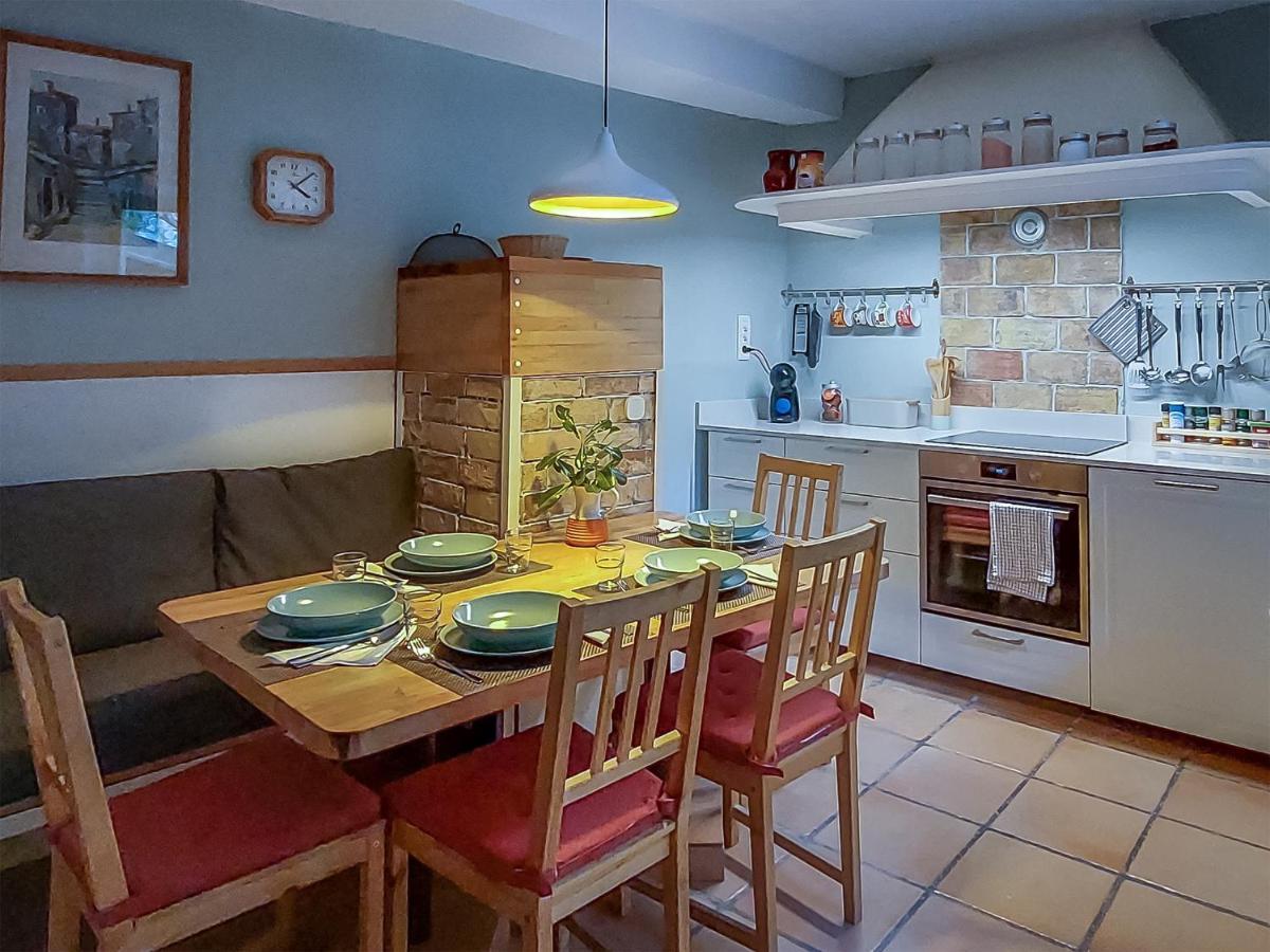 Ferienhaus Viktoria Near Beach, Tartini Square Is Peaceful, Unique And Cosy For Lgbtq,, Couples Getaway, Families & Friends *