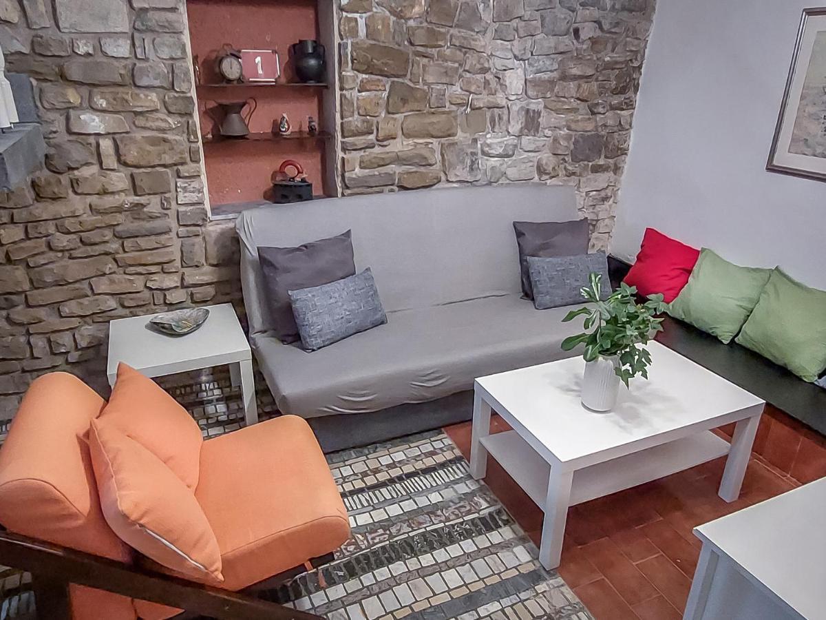 Viktoria Near Beach, Tartini Square Is Peaceful, Unique And Cosy For Lgbtq,, Couples Getaway, Families & Friends *