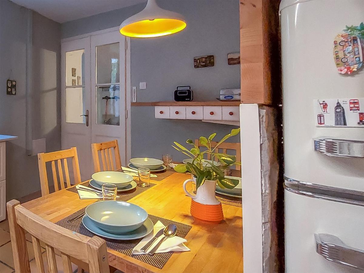 Ferienhaus Viktoria Near Beach, Tartini Square Is Peaceful, Unique And Cosy For Lgbtq,, Couples Getaway, Families & Friends *